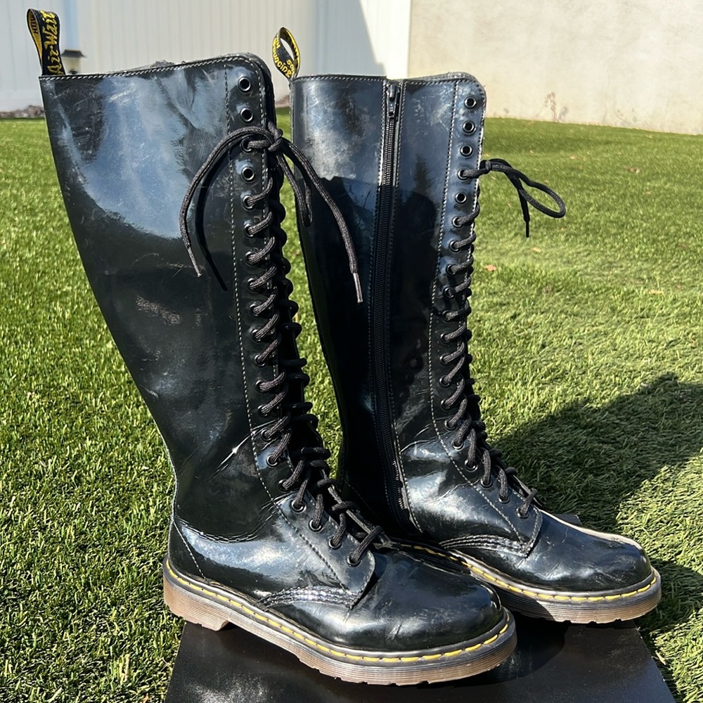 Dr. Martens Size 8 Patent Leather 20-eyelet Boots